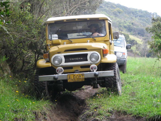 Land Cruiser fj40 - Bogota 4x4